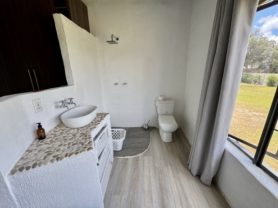 5 Bedroom Property for Sale in Cape Farms Western Cape